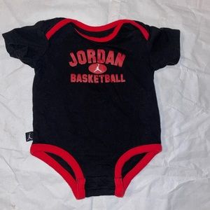 Authentic Jordan Basketball Red and Black Onesie Bodysuit 6 Months Bulls